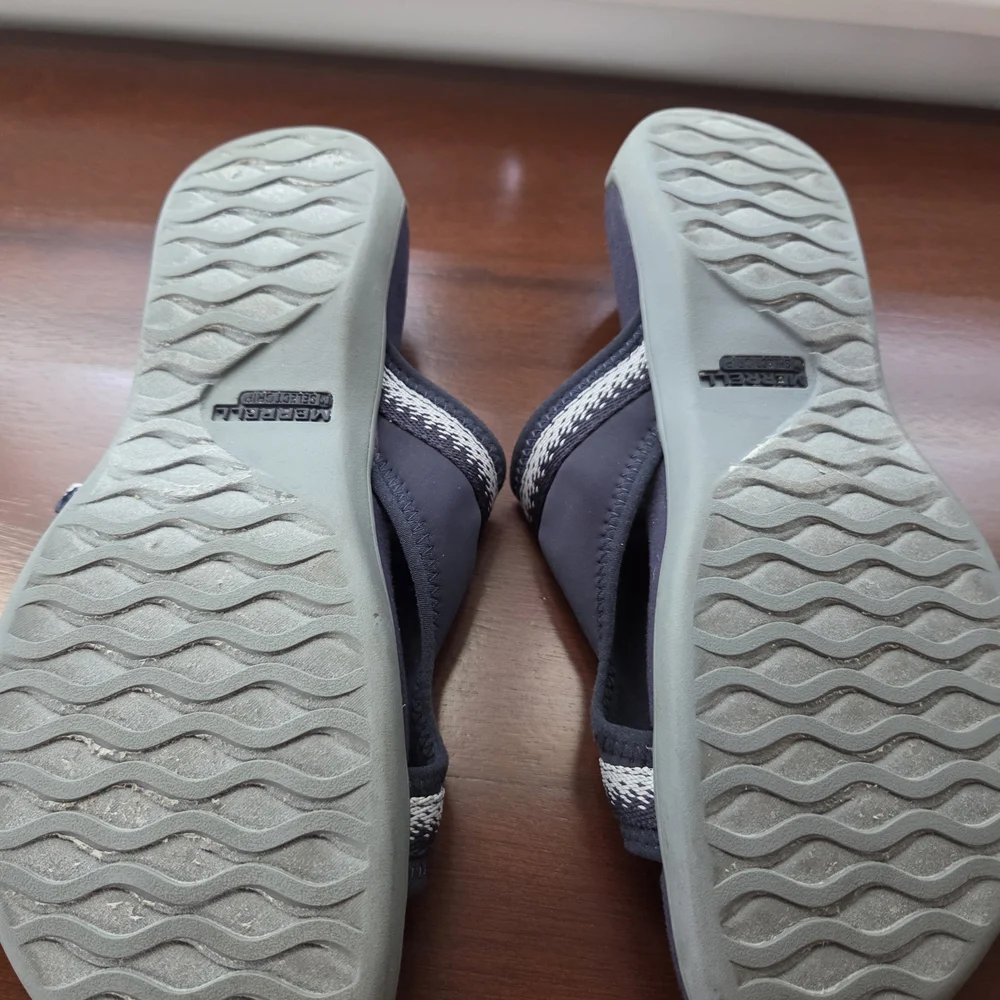 Merrell Women's Navy Sandals- Size 8 - Picture 4 of 7